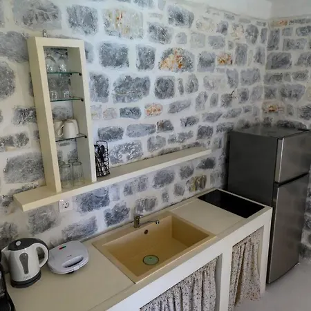 Sikies - Unique Beachfront Stone House In Alipa-mani * Khalkia