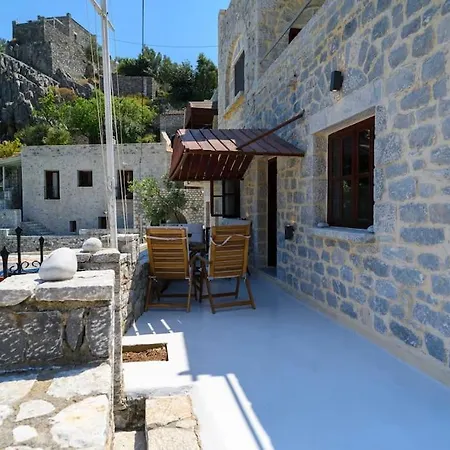 別荘 Sikies - Unique Beachfront Stone House In Alipa-mani