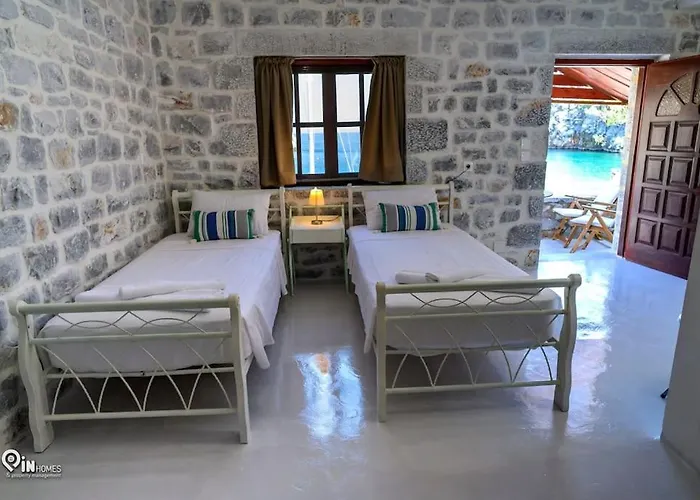 Sikies - Unique Beachfront Stone House In Alipa-mani * Khalkia