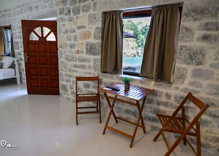 Σπίτι διακοπών Sikies - Unique Beachfront Stone House In Alipa-mani